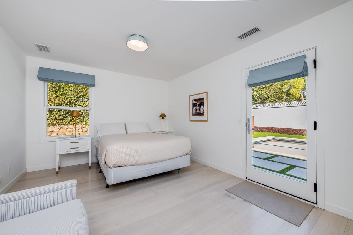 Bedroom suite with direct access to the backyard and pool